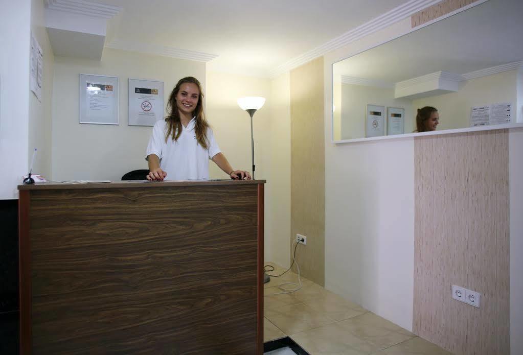 Sanpedro Apartamentos 马尔韦利亚 外观 照片